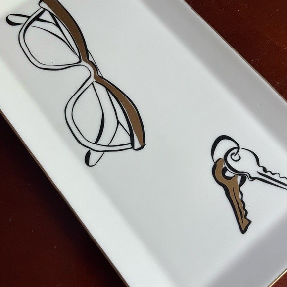 Kate spade daisy place trinket plate 🔑 - Picture 2 of 3